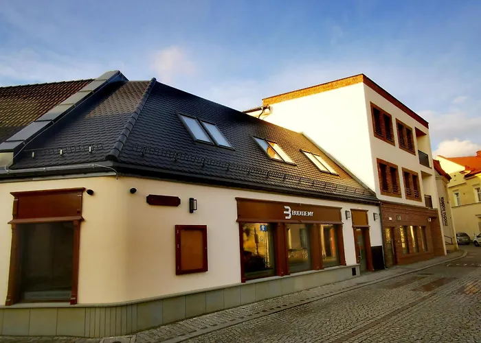 Warowna 2 Premium Spa Jacuzzi & Sauna