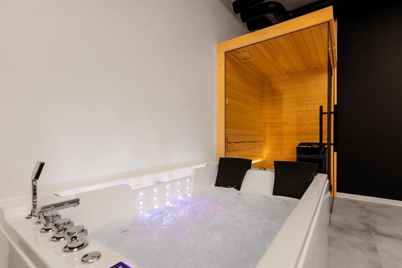 Warowna 2 Premium Jacuzzi & Sauna Apartment